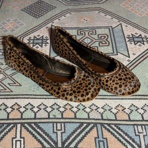 Kenneth Cole Reaction Animal Print Women's Flats